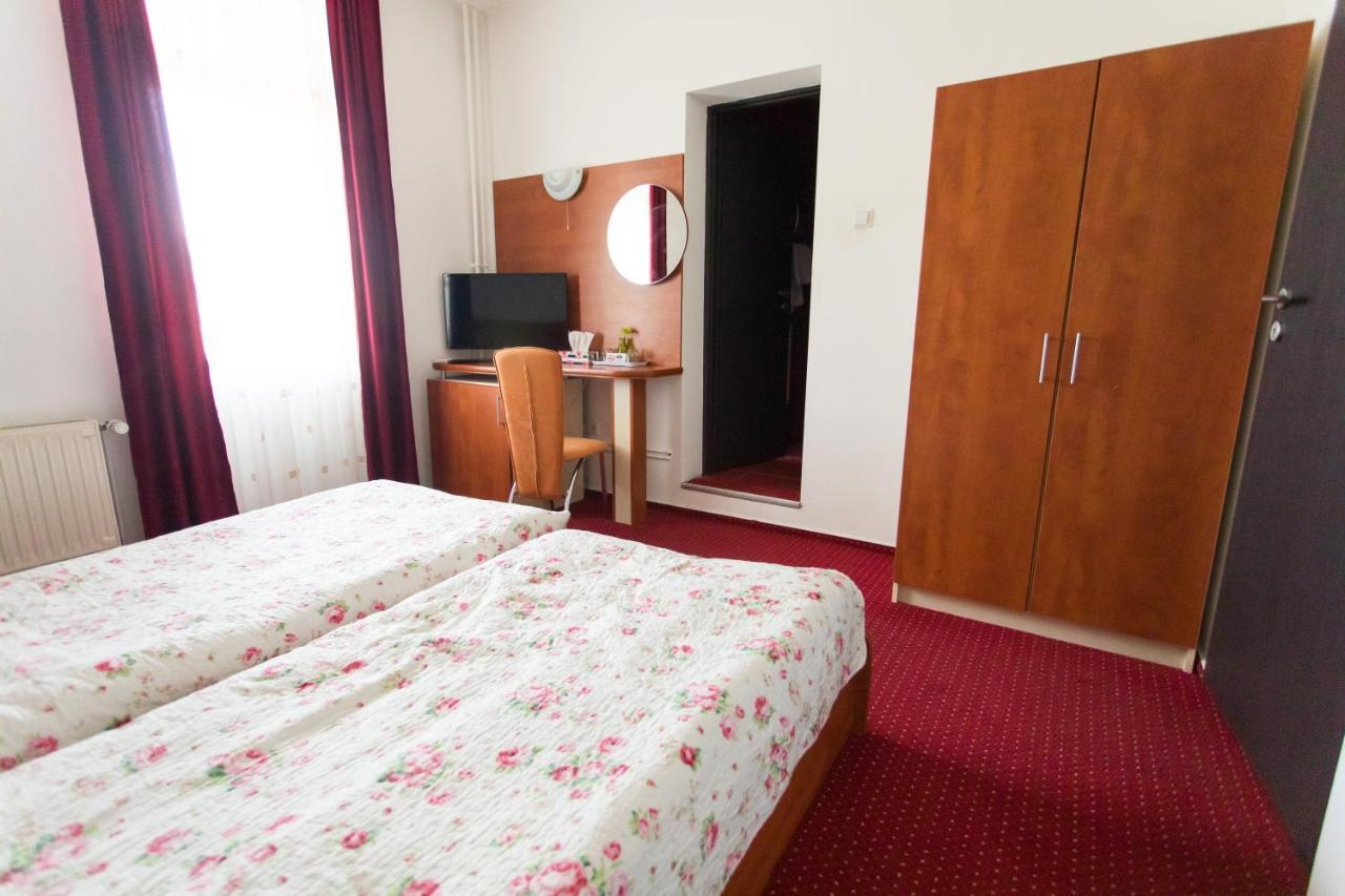 Pensiunea Full Targu Mures Luaran gambar